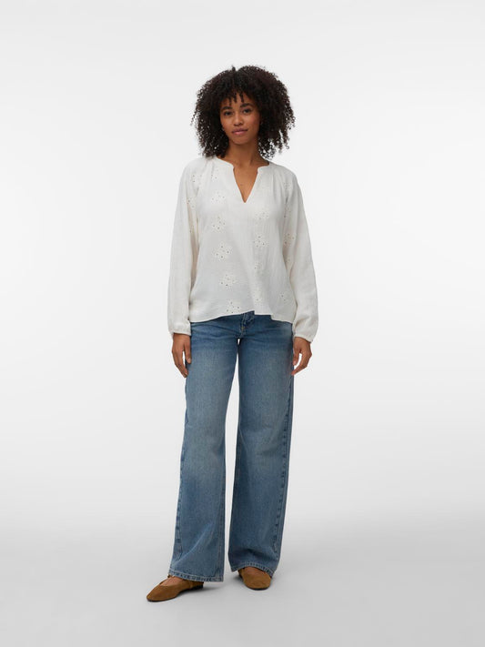 model_shot-front