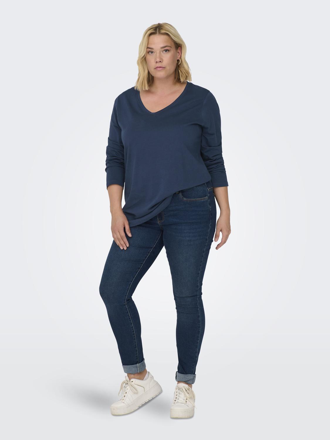 model_shot-front_full