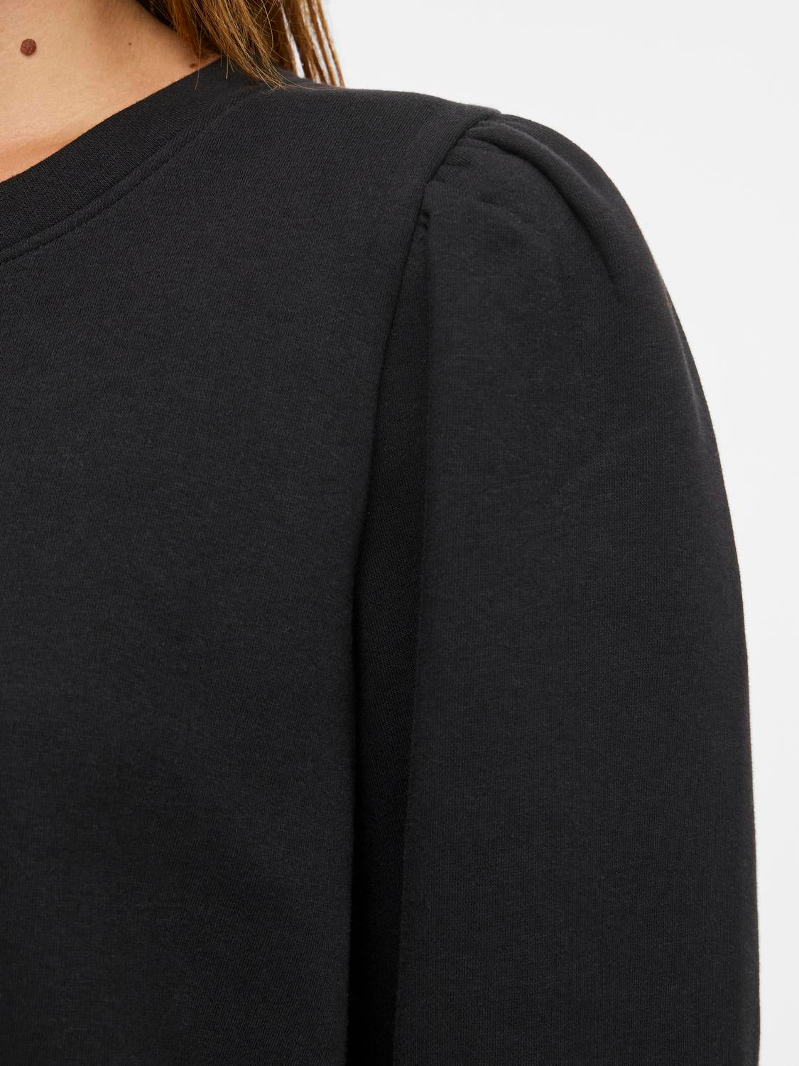 model_shot-detail