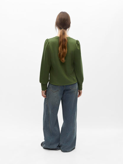 model_shot-back