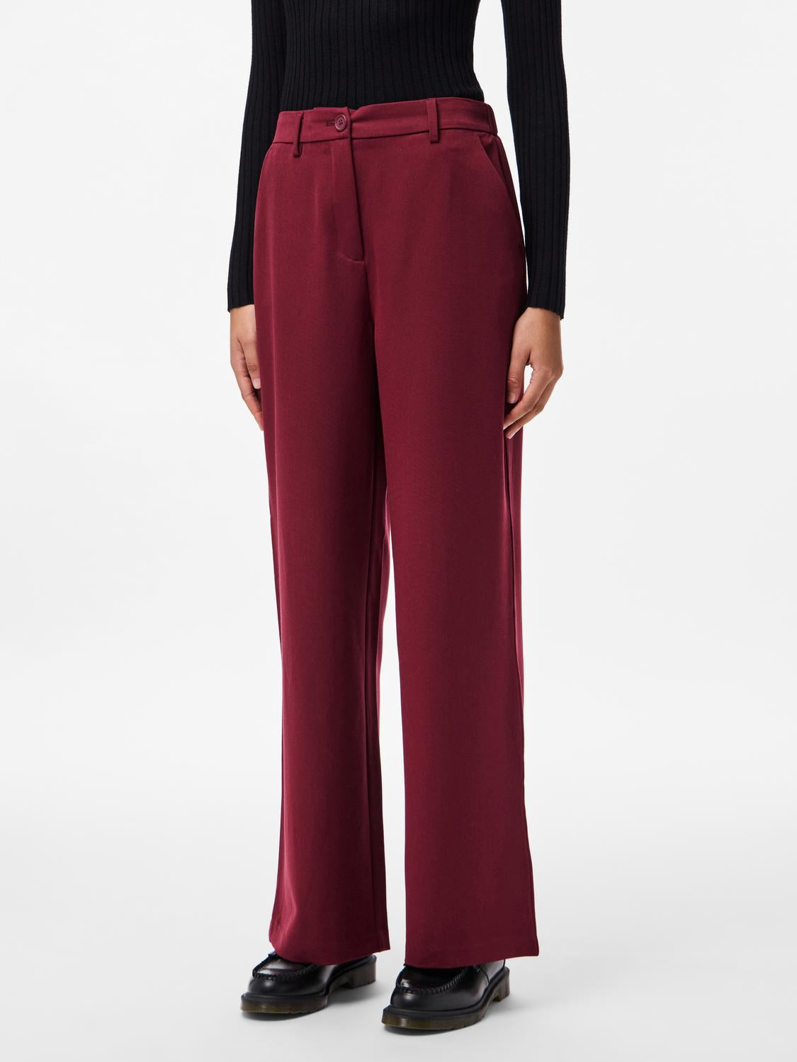 model_shot-front