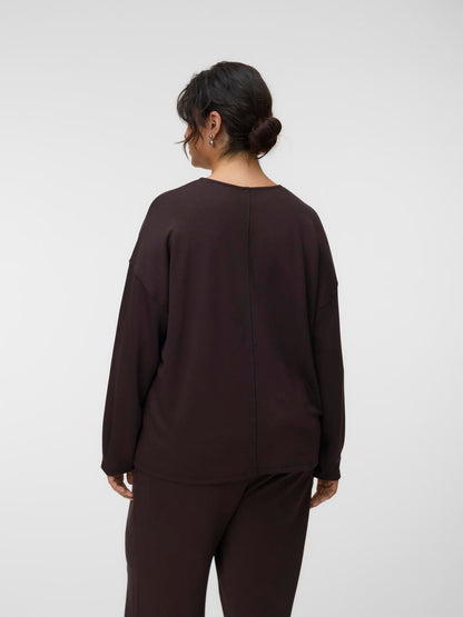 model_shot-back