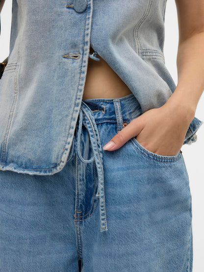 model_shot-detail