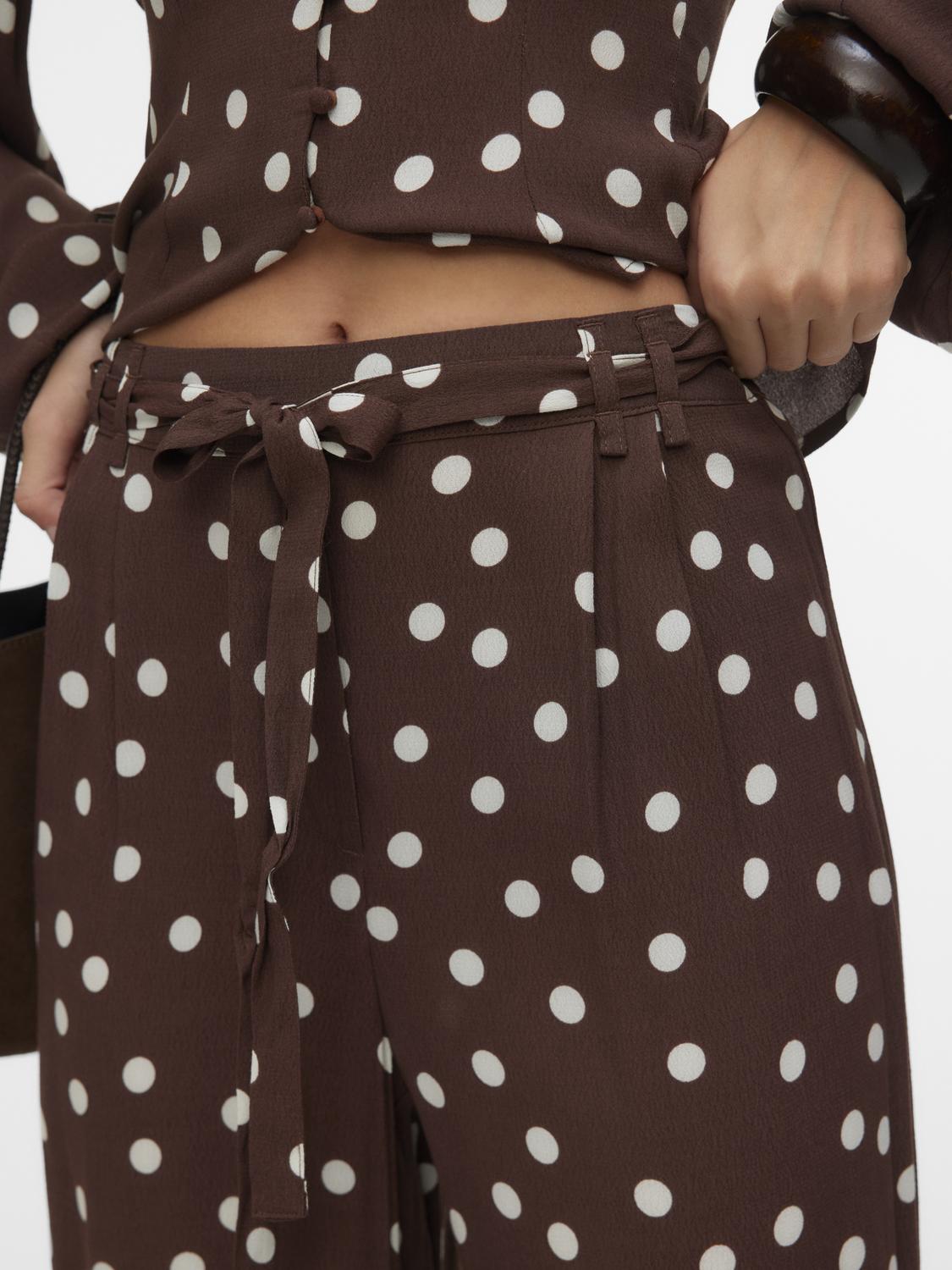 model_shot-detail
