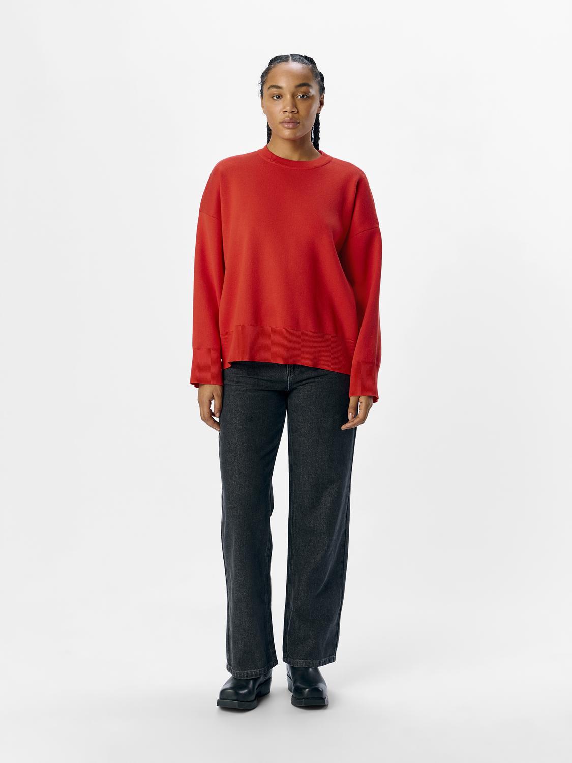 model_shot-front_full