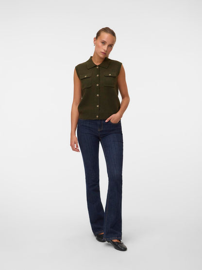 model_shot-front