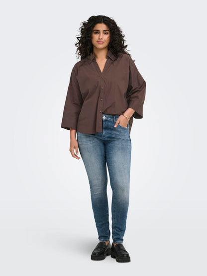 model_shot-front_full