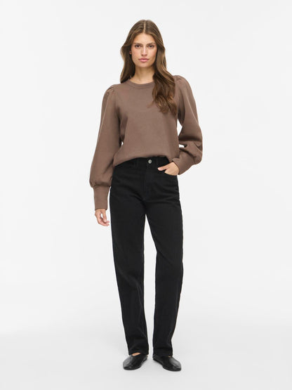 model_shot-front_full