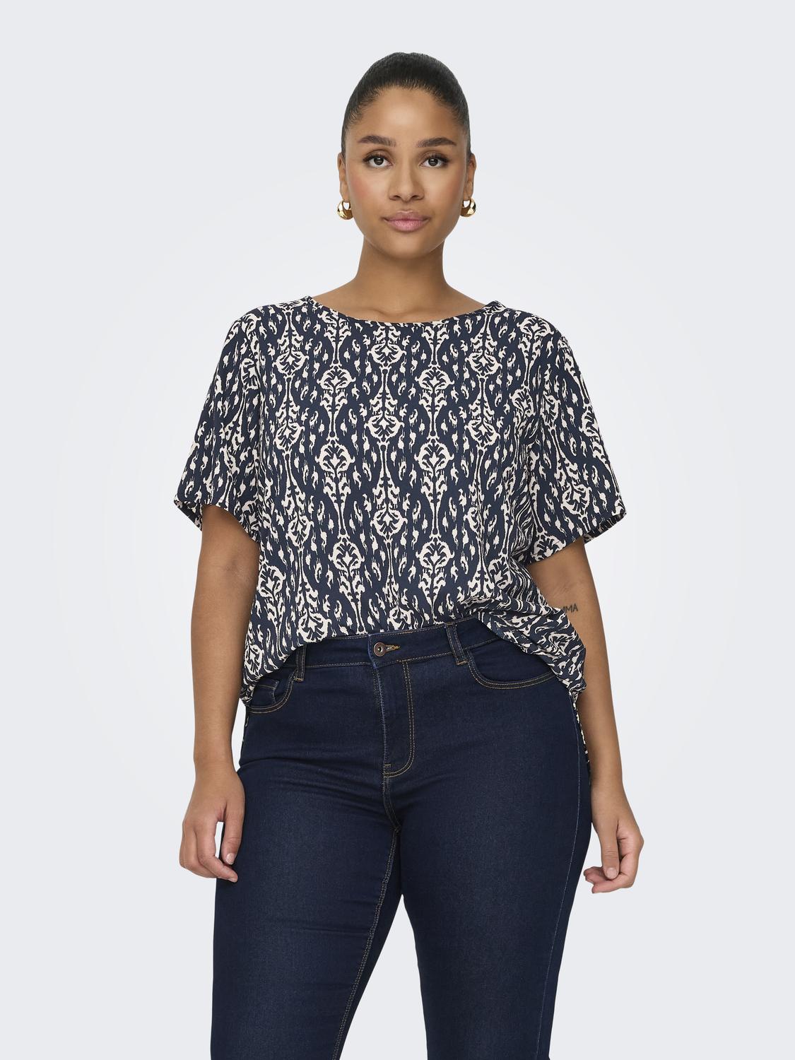 model_shot-front