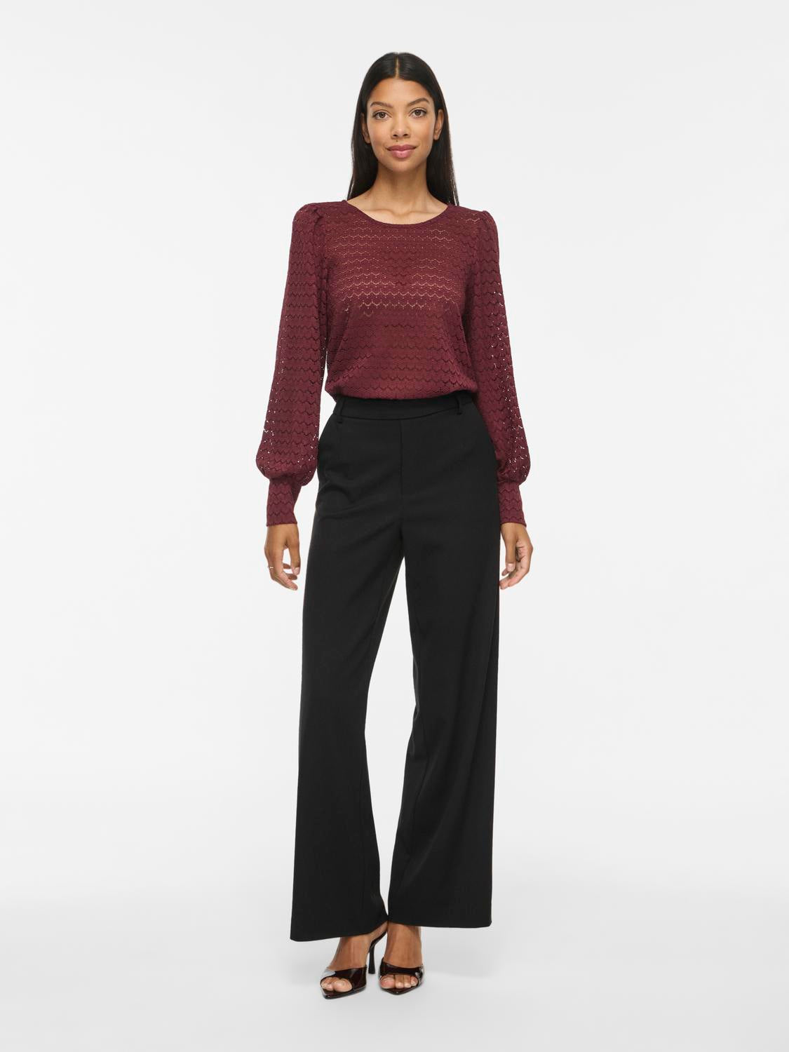 model_shot-front_full