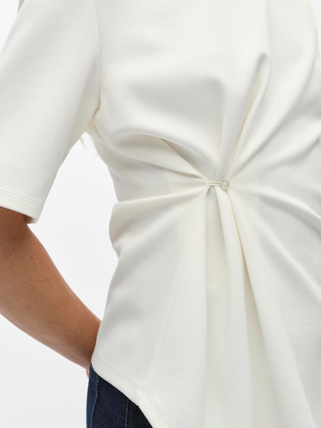model_shot-detail