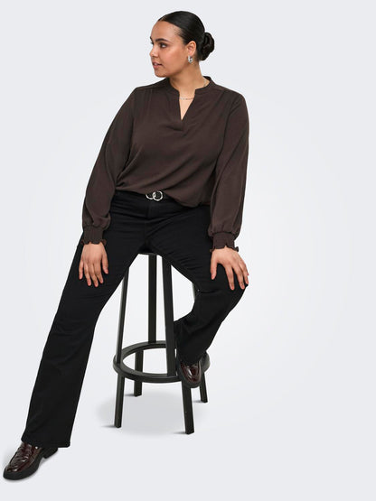 model_shot-creative