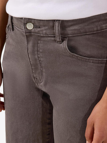 model_shot-detail