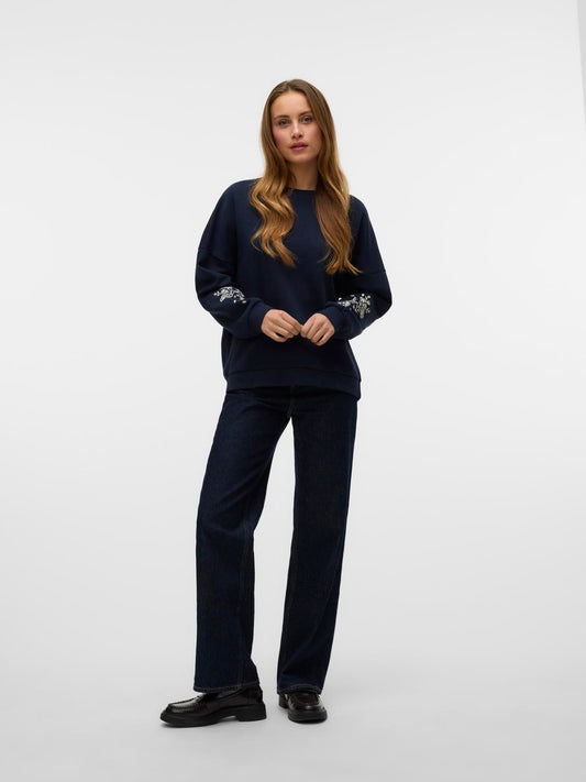 model_shot-front_full