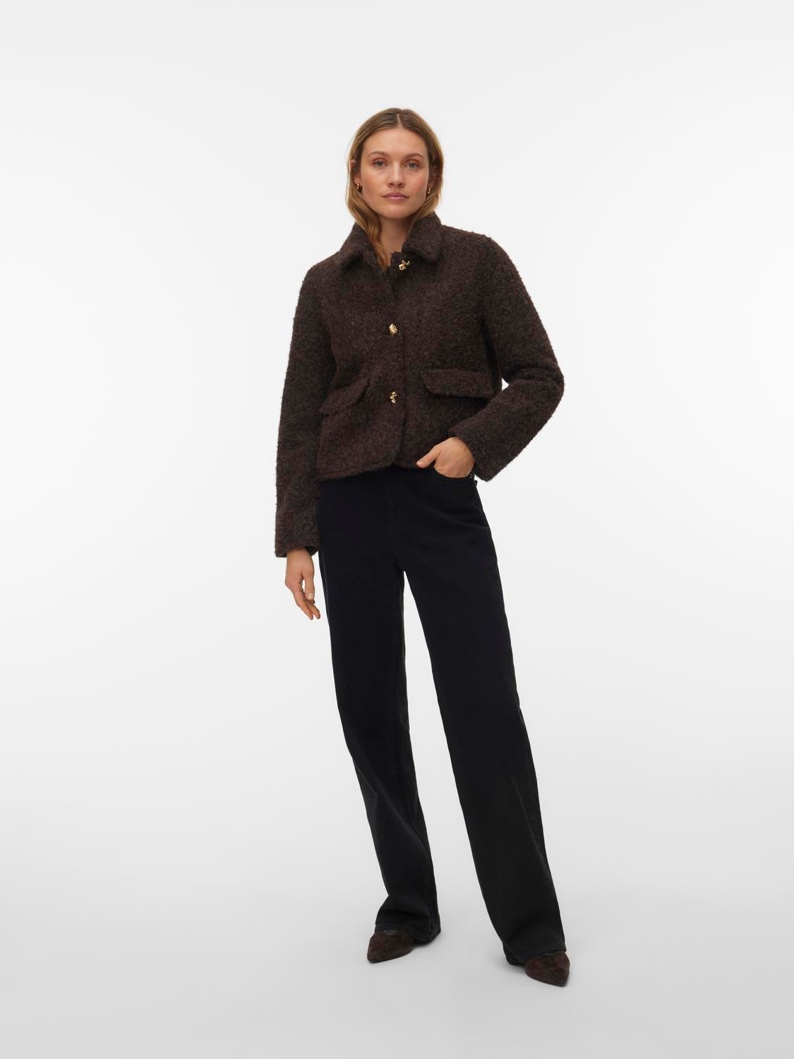 model_shot-front
