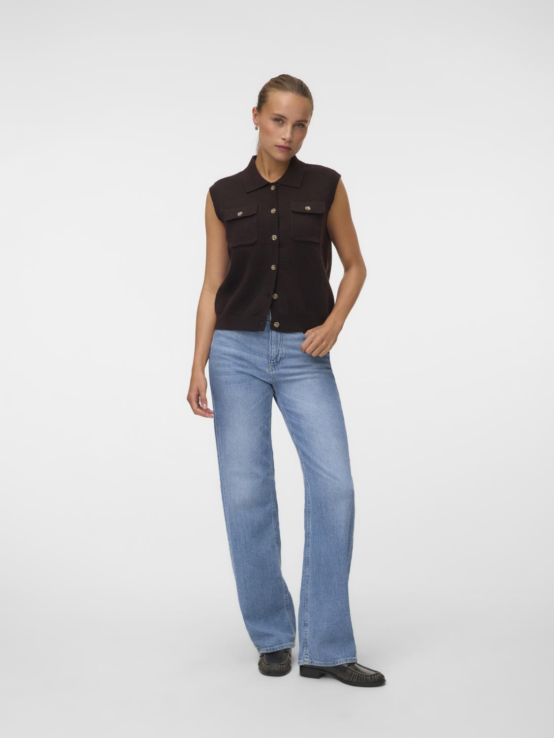 model_shot-front