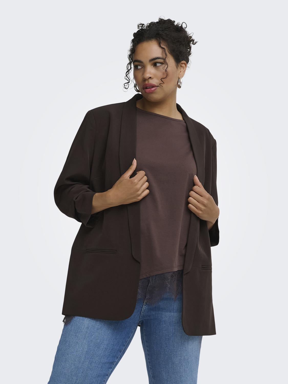 model_shot-front
