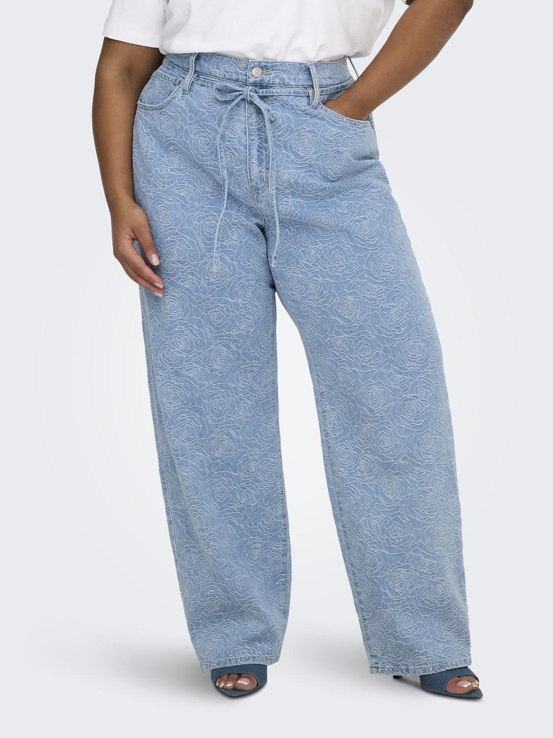 model_shot-front
