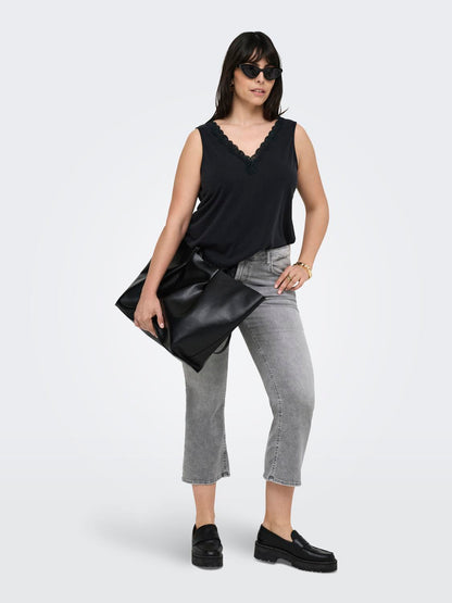 model_shot-front_full