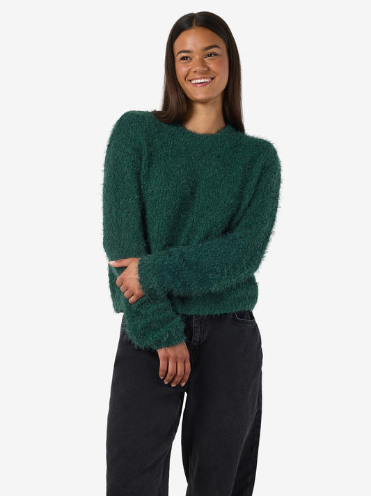 model_shot-front