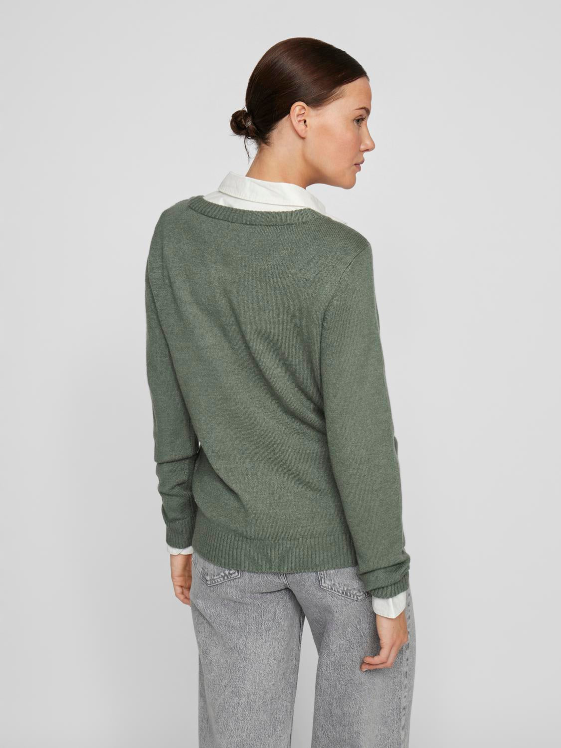 model_shot-back