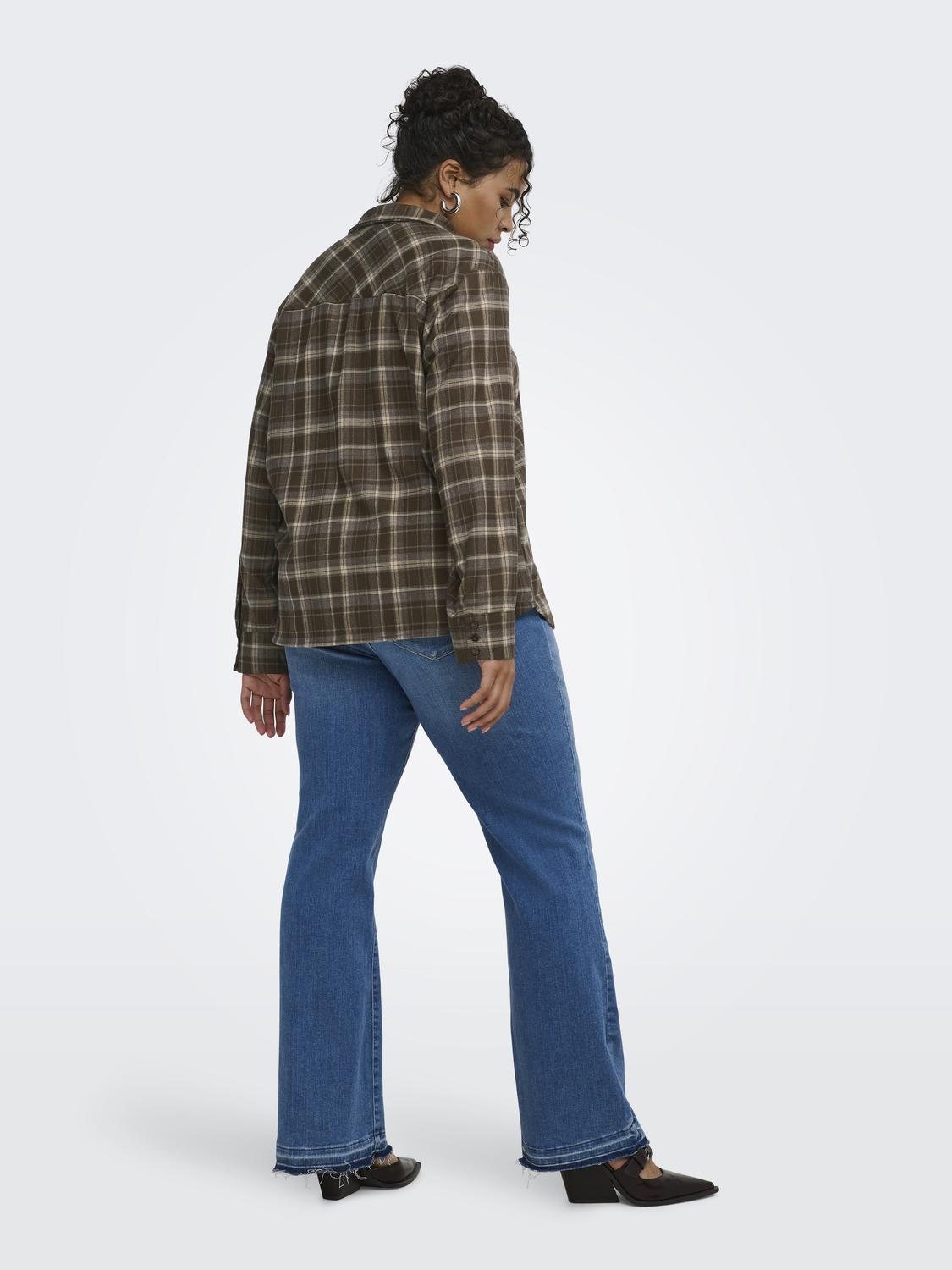 model_shot-back