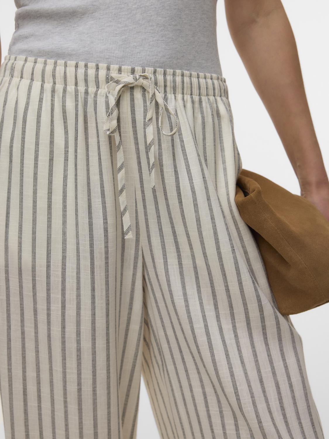model_shot-detail