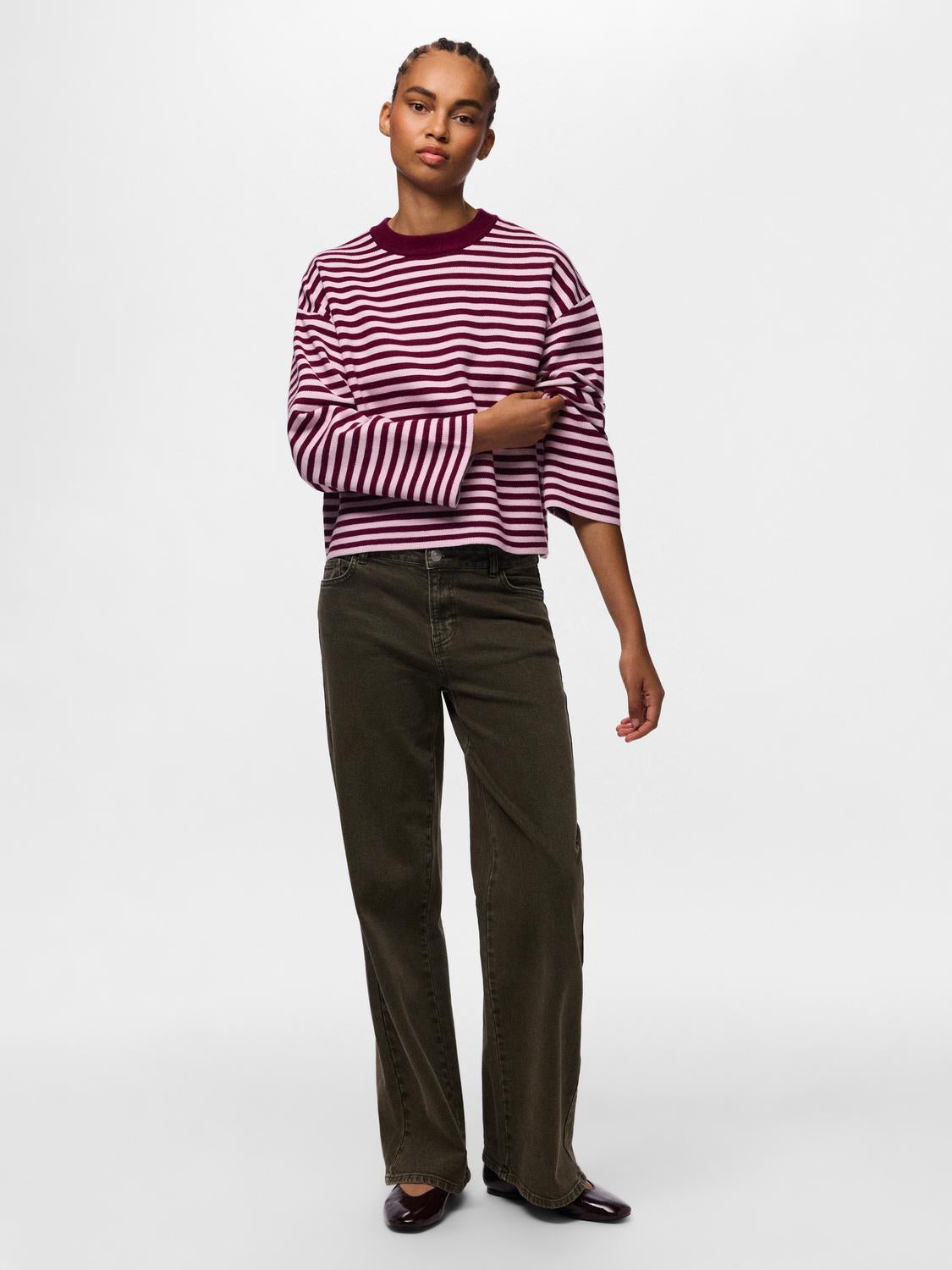 model_shot-front