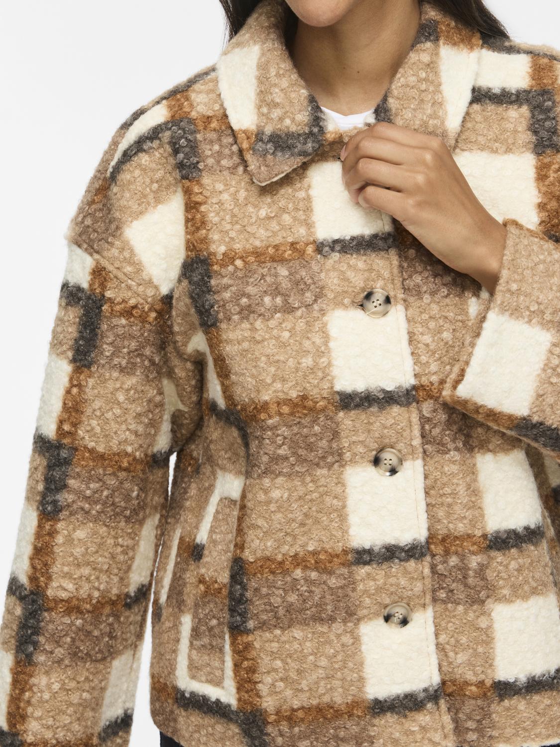 model_shot-detail