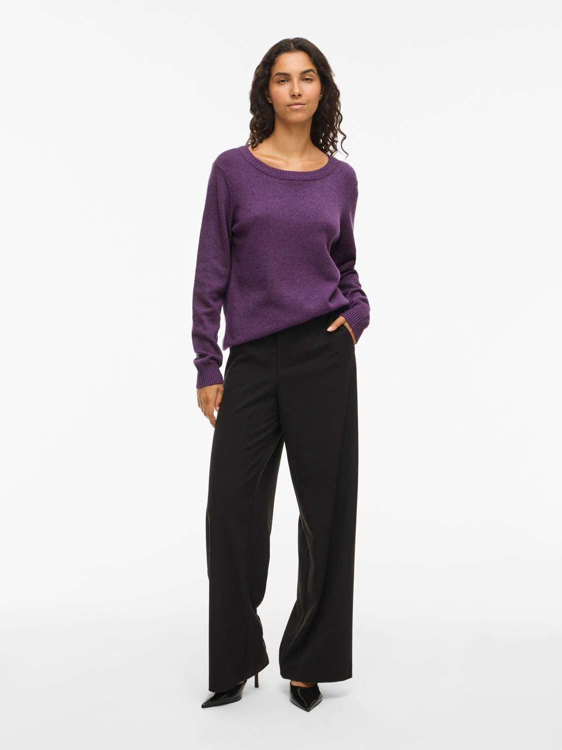 model_shot-front_full