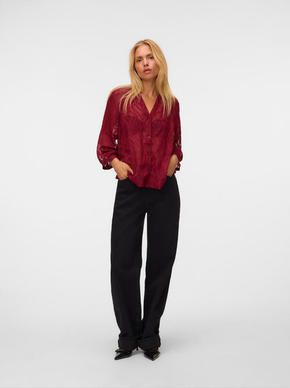 model_shot-front