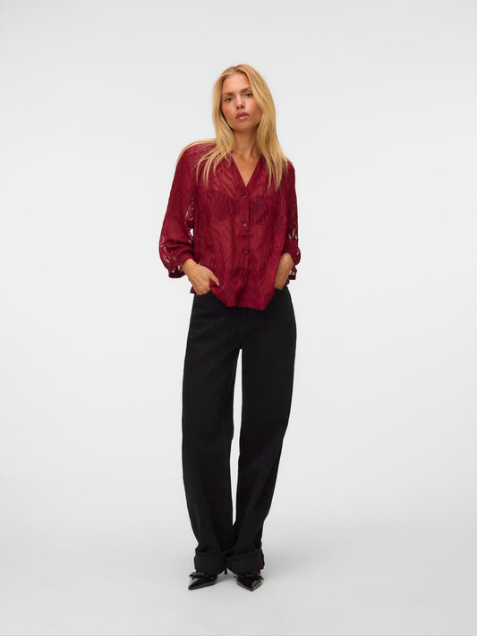 model_shot-front