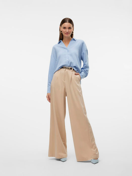 model_shot-front_full