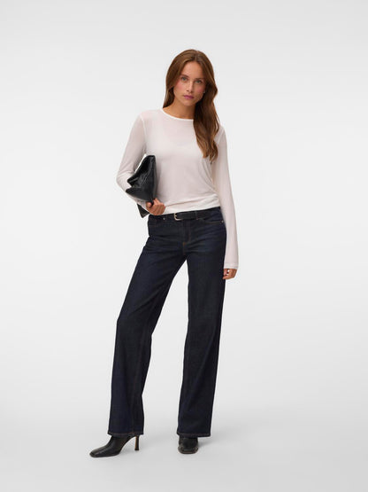 model_shot-front