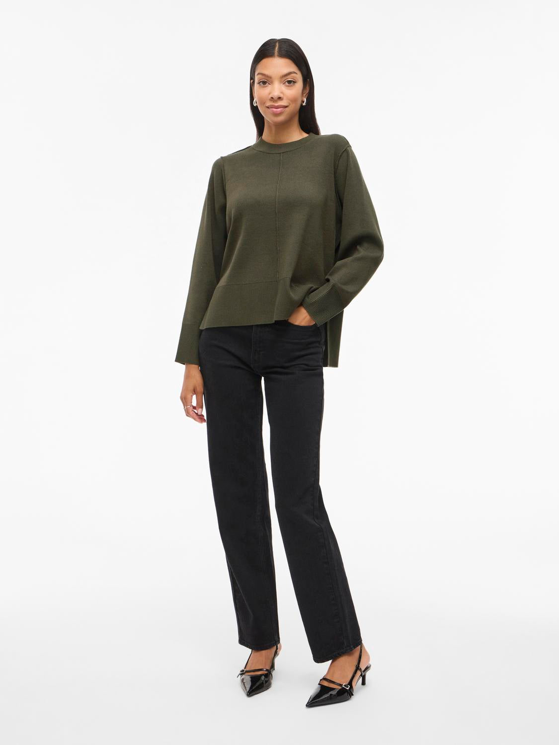 model_shot-front_full