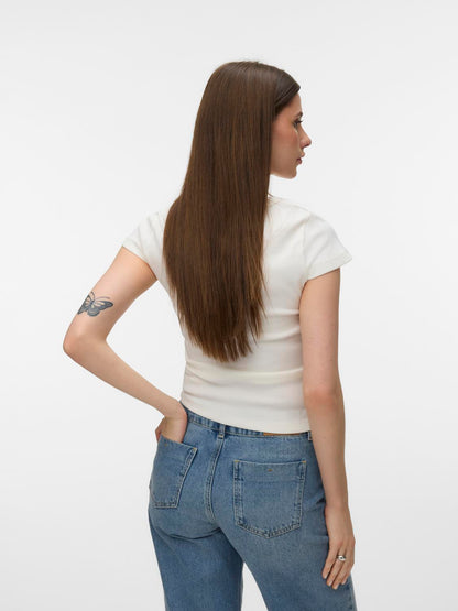 model_shot-back