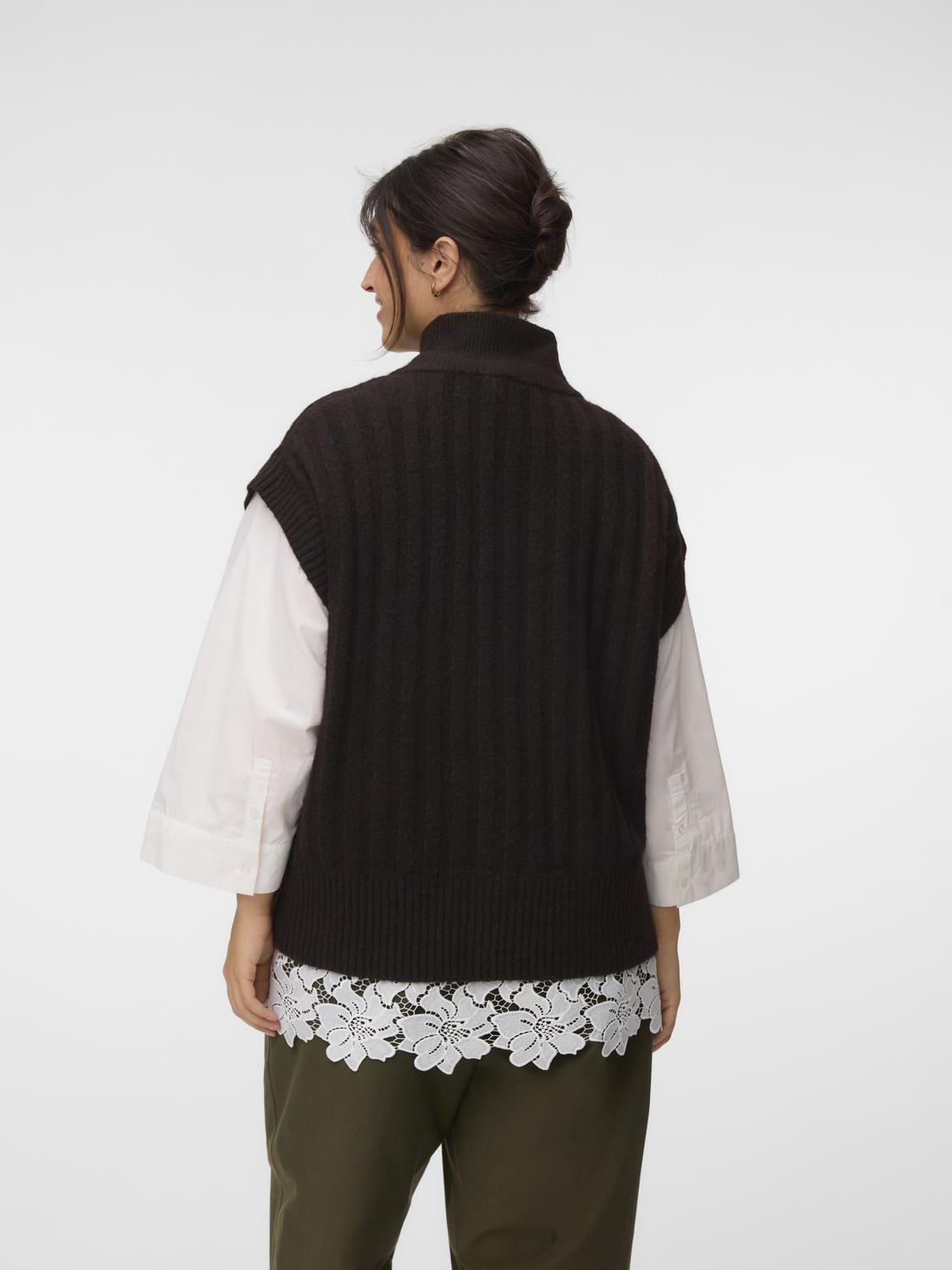 model_shot-back
