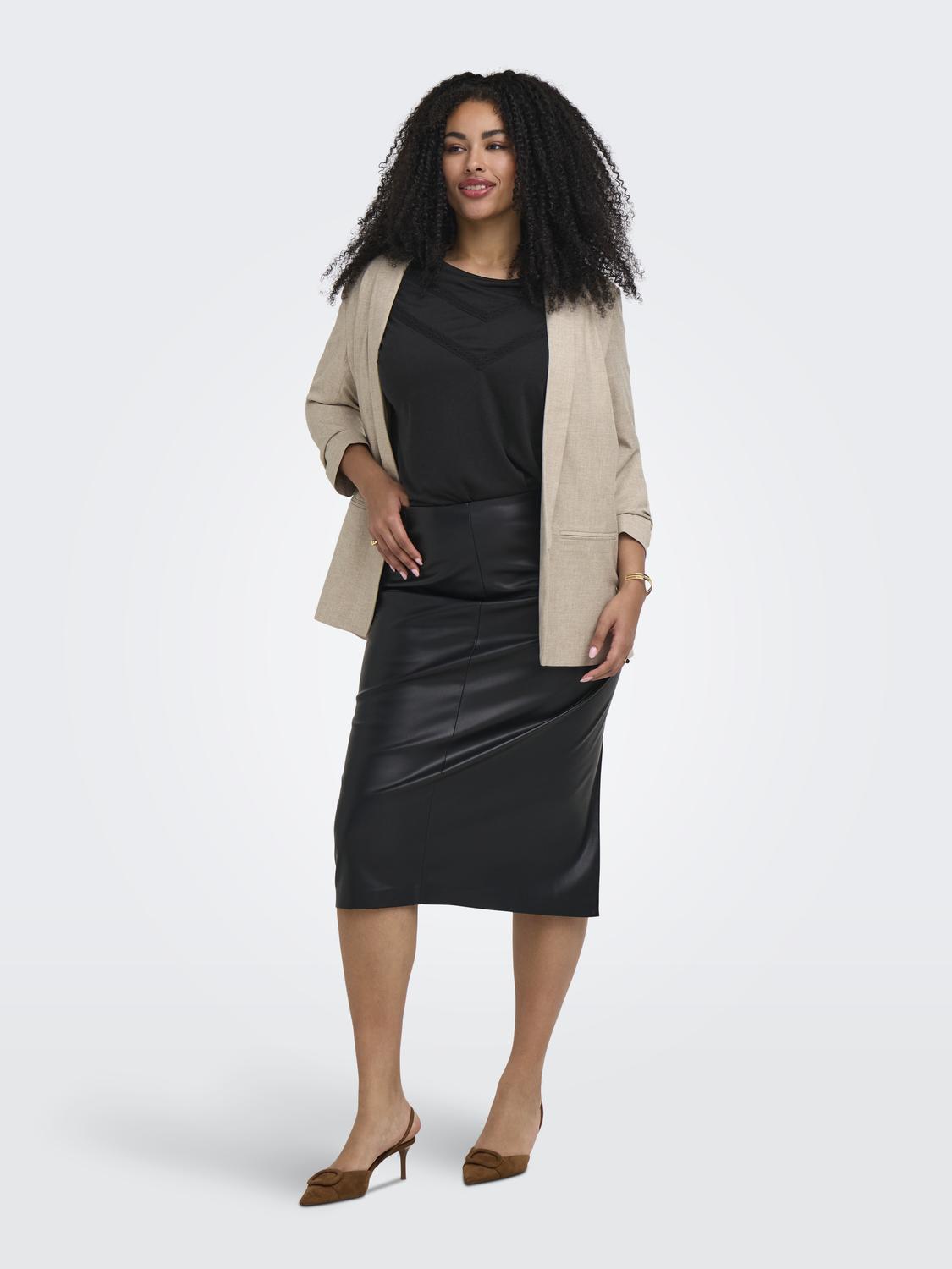 model_shot-front_full
