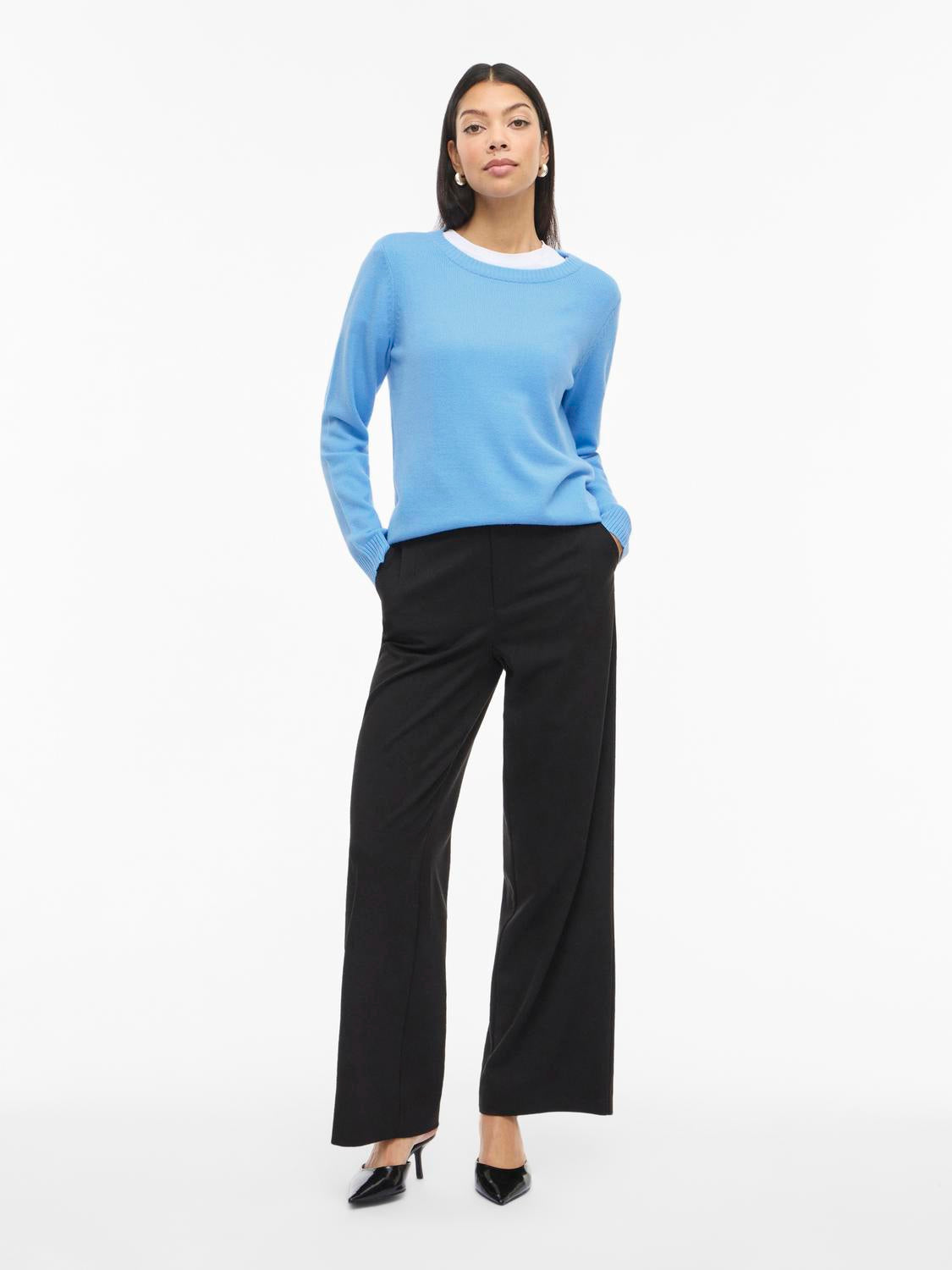 model_shot-front_full