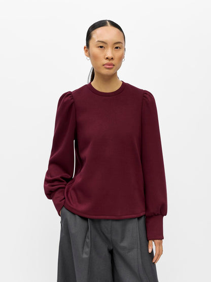 model_shot-front