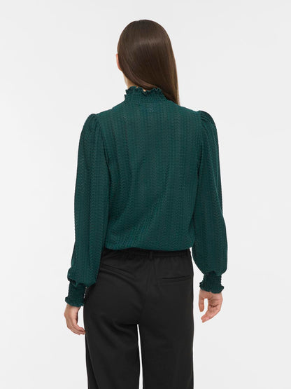 model_shot-back