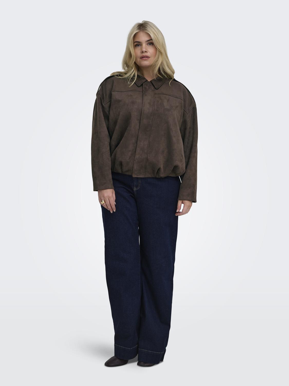 model_shot-front_full
