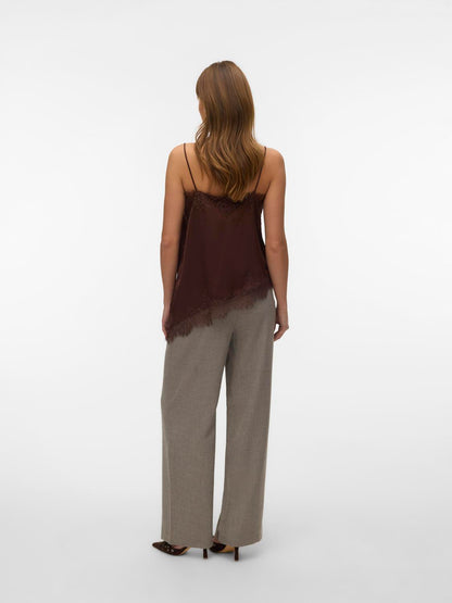 model_shot-back