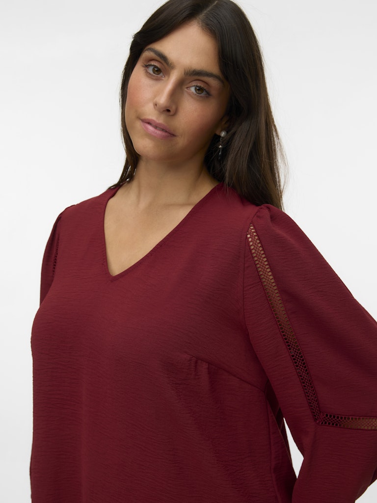 VMCALVA LACE L/S TOP  CUR
