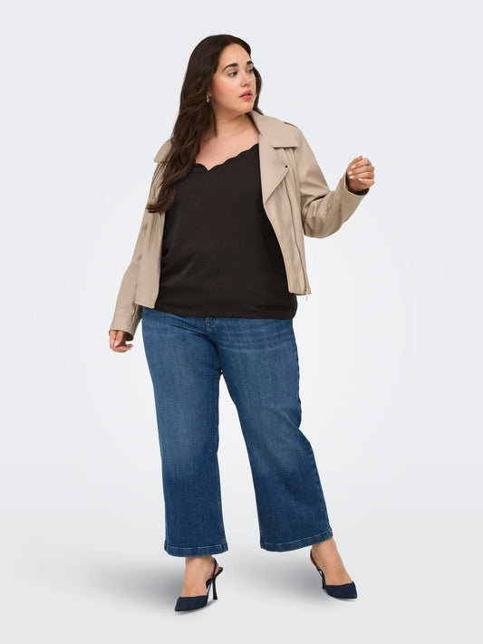 model_shot-front_full