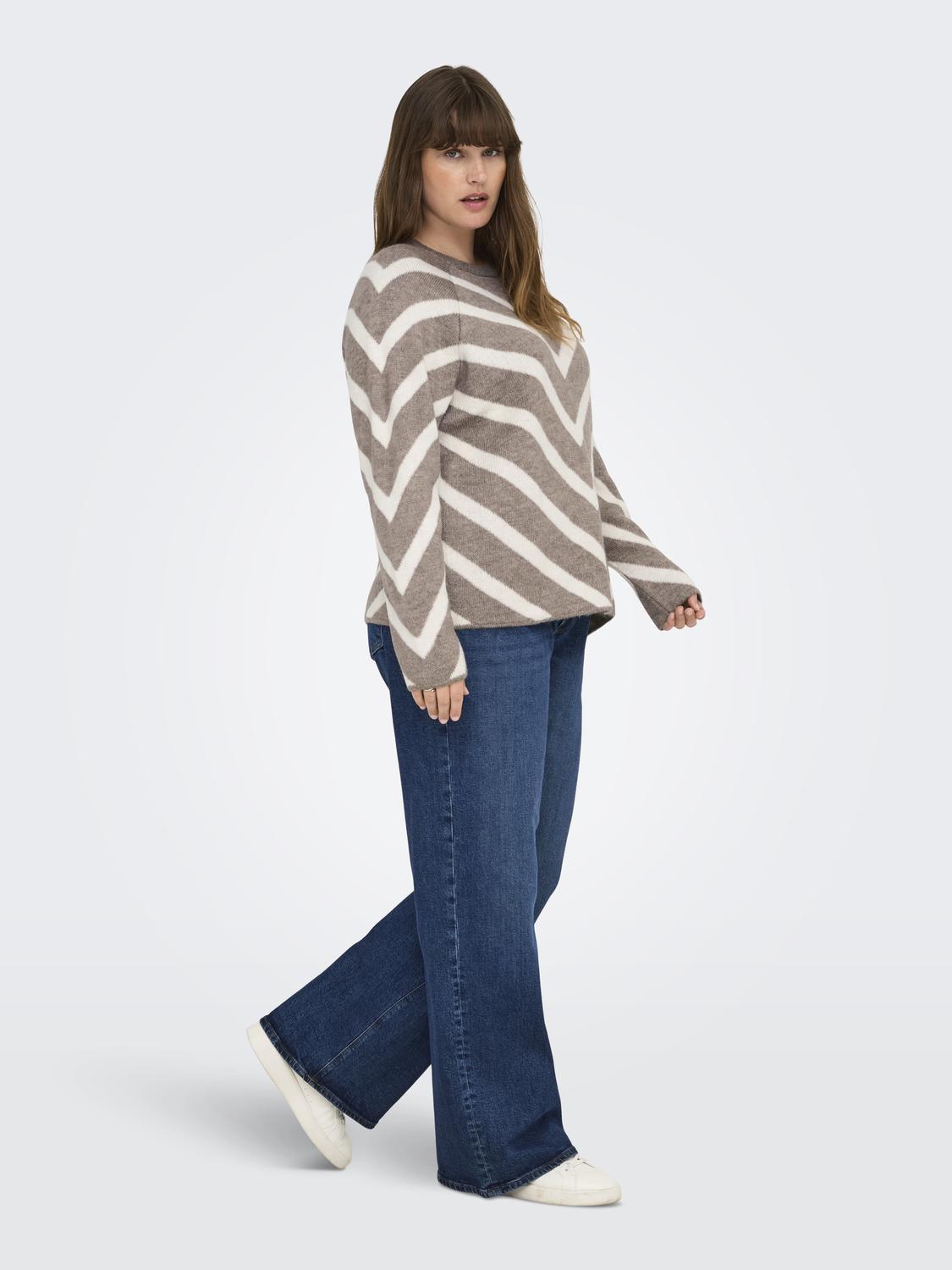 model_shot-front_full