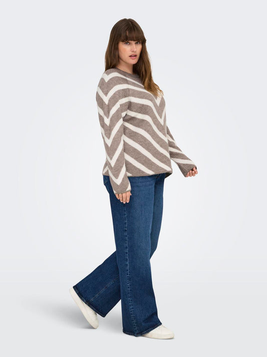 model_shot-front_full