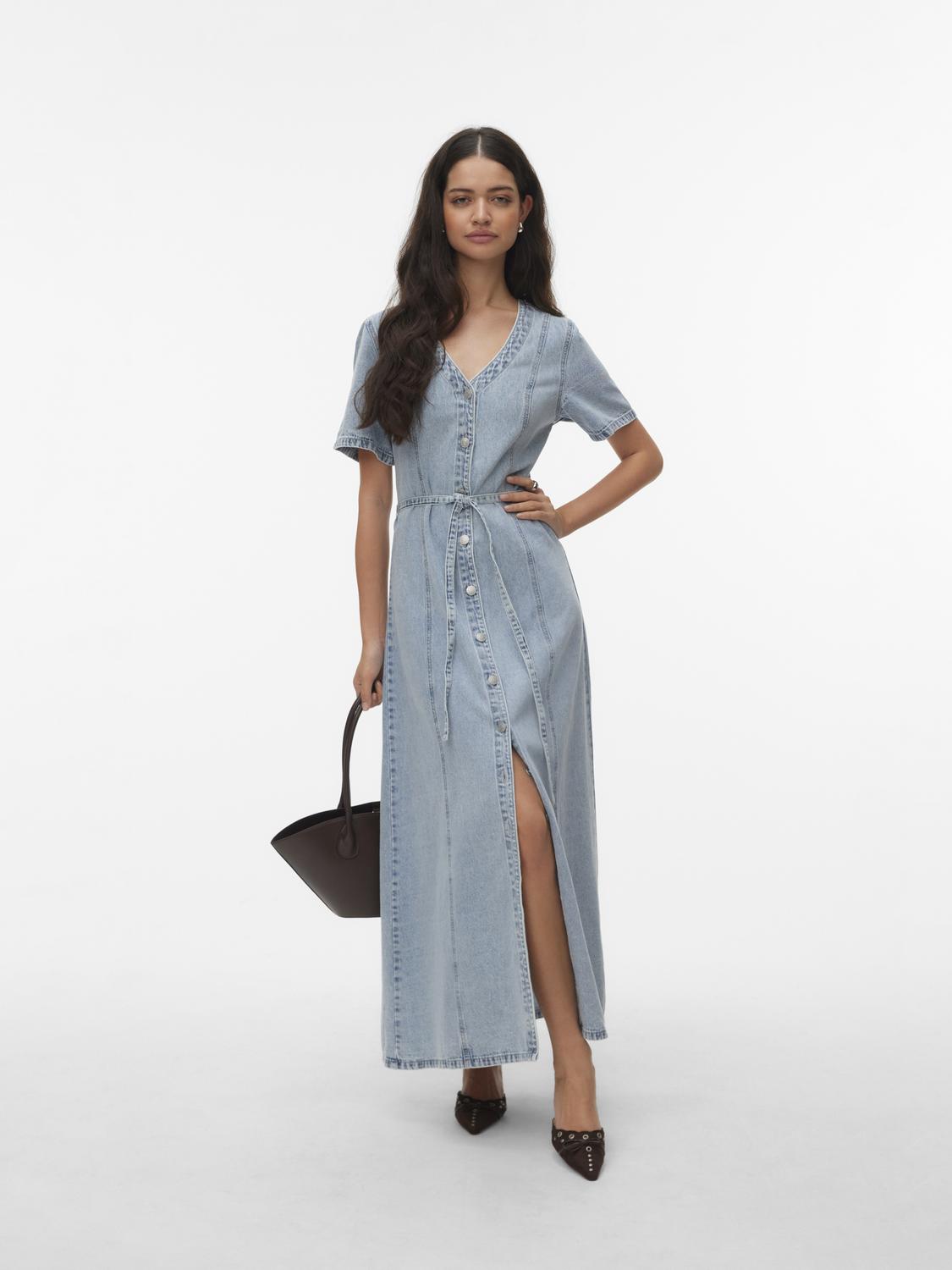 model_shot-front