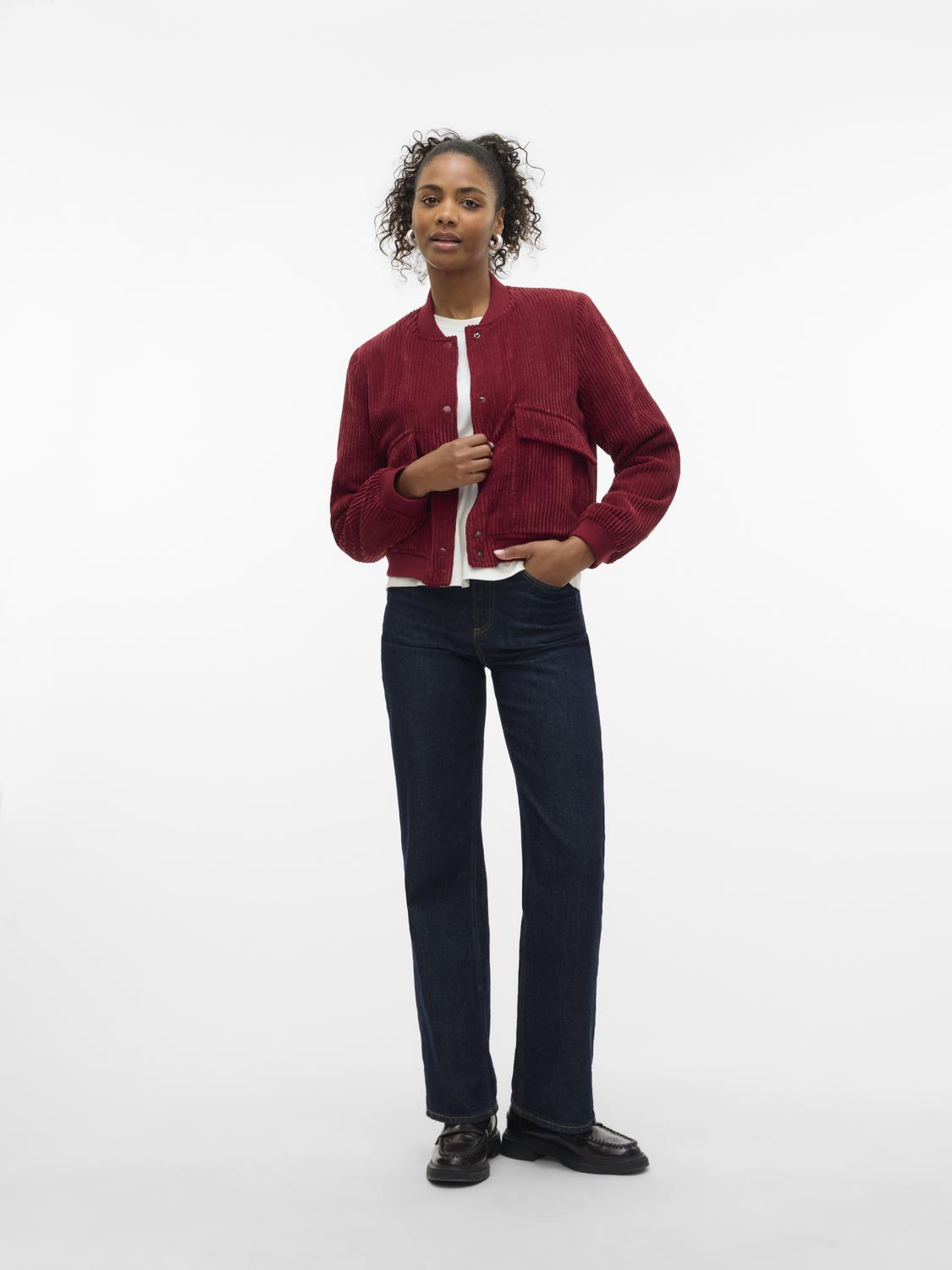 model_shot-front_full