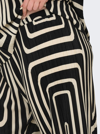 model_shot-detail